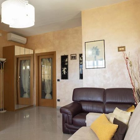 Casa Ambra Mare Apartment Бордихера Екстериор снимка