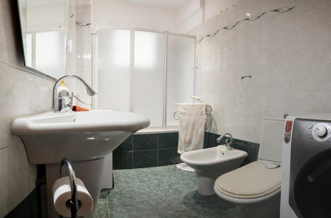 Casa Ambra Mare Apartment Бордихера Екстериор снимка